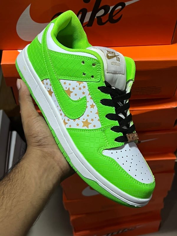 mens nike sb dunk low supreme